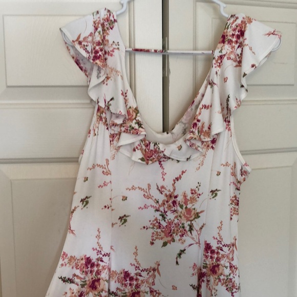 Floral ruffle dress - Picture 3 of 4